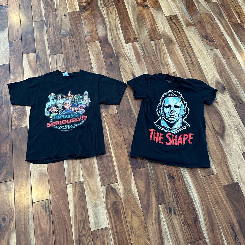 Lot of 2 men’s small Jeff Dunham & Michael Meyers shirts lightly used